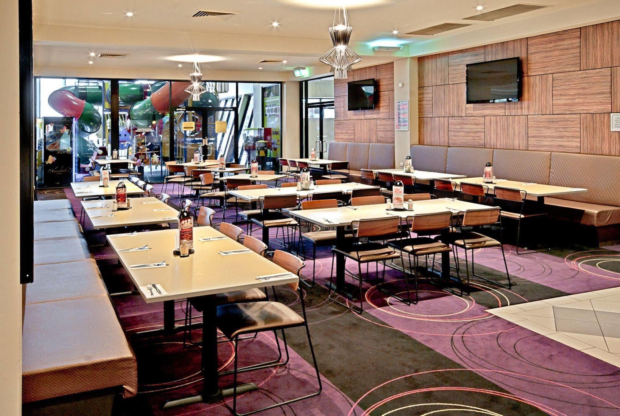 Nightcap At Glengala Hotel Sunshine Exterior photo