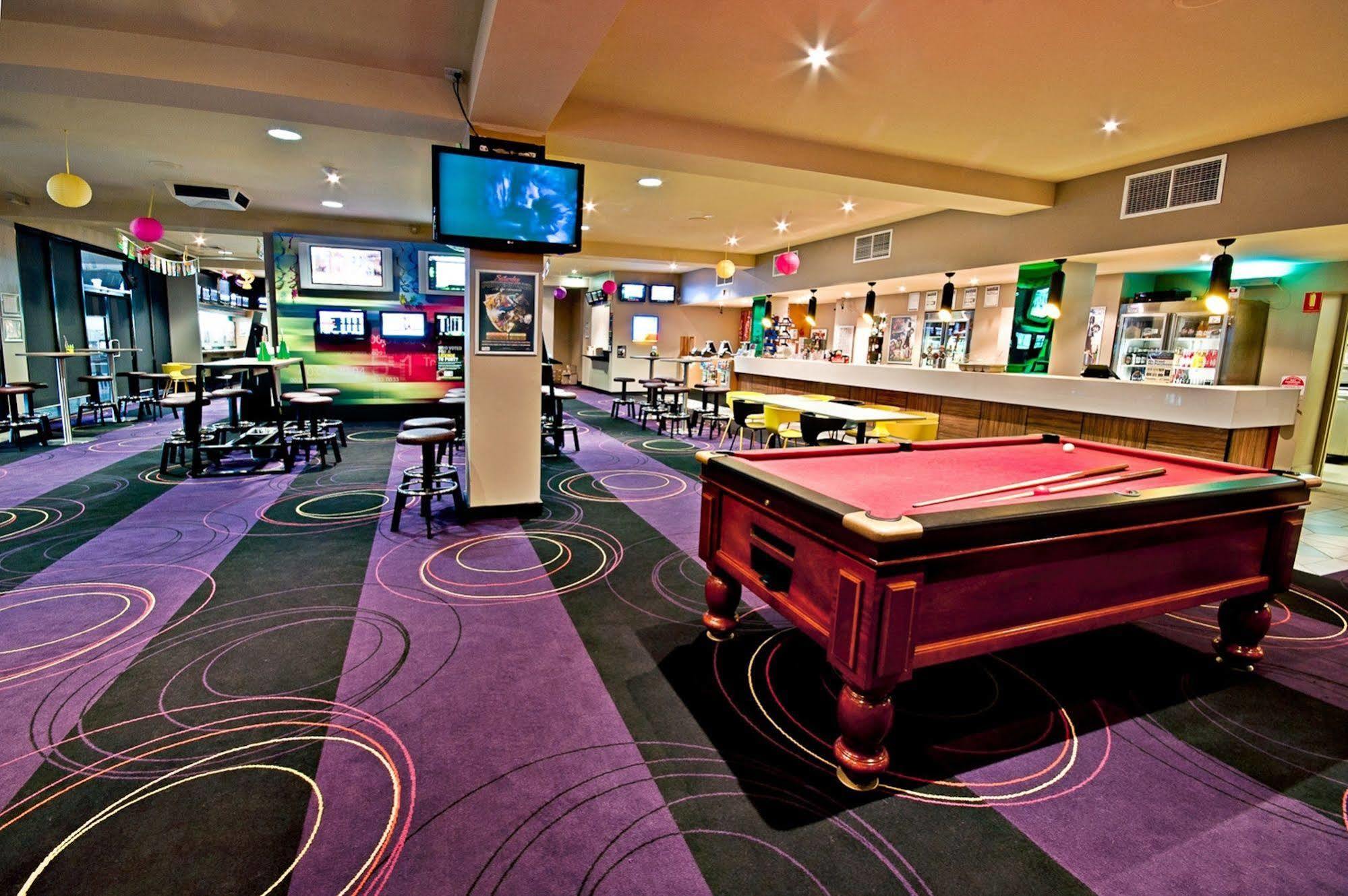 Nightcap At Glengala Hotel Sunshine Exterior photo